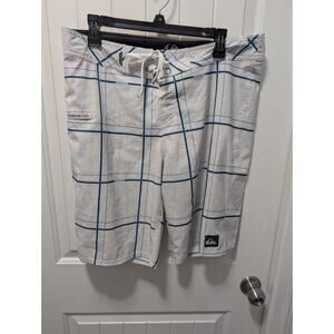 QUIKSILVER CRUSH MEN'S 4 Way STRETCH BLUE WHITE PLAID BOARD SHORTS SIZE 34